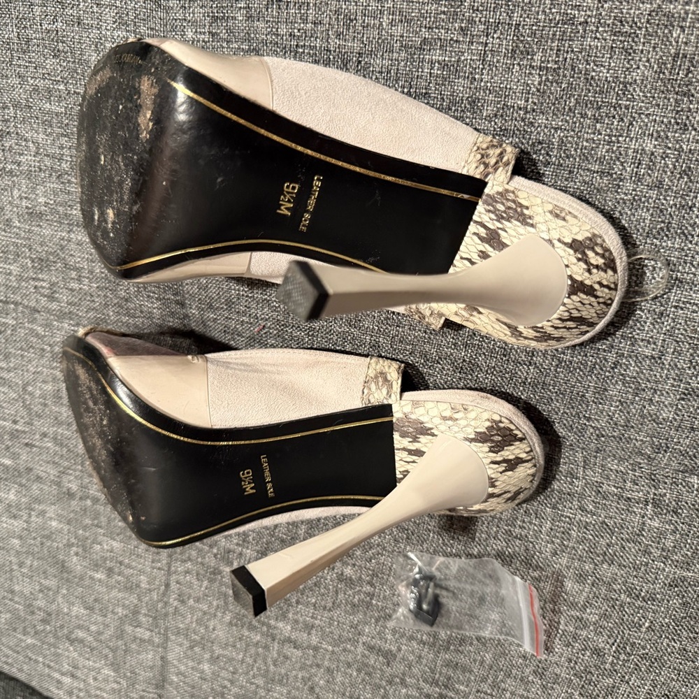 Hard to find Charles Jourdan Paris , sz 9.5 - Picture 9 of 10